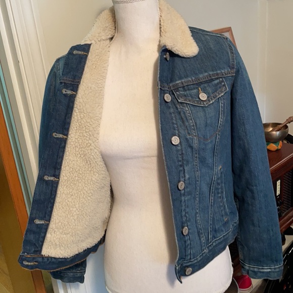 The Gap Jean jacket - Picture 2 of 3